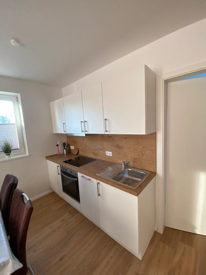 Wesloer Landstraße 6a *